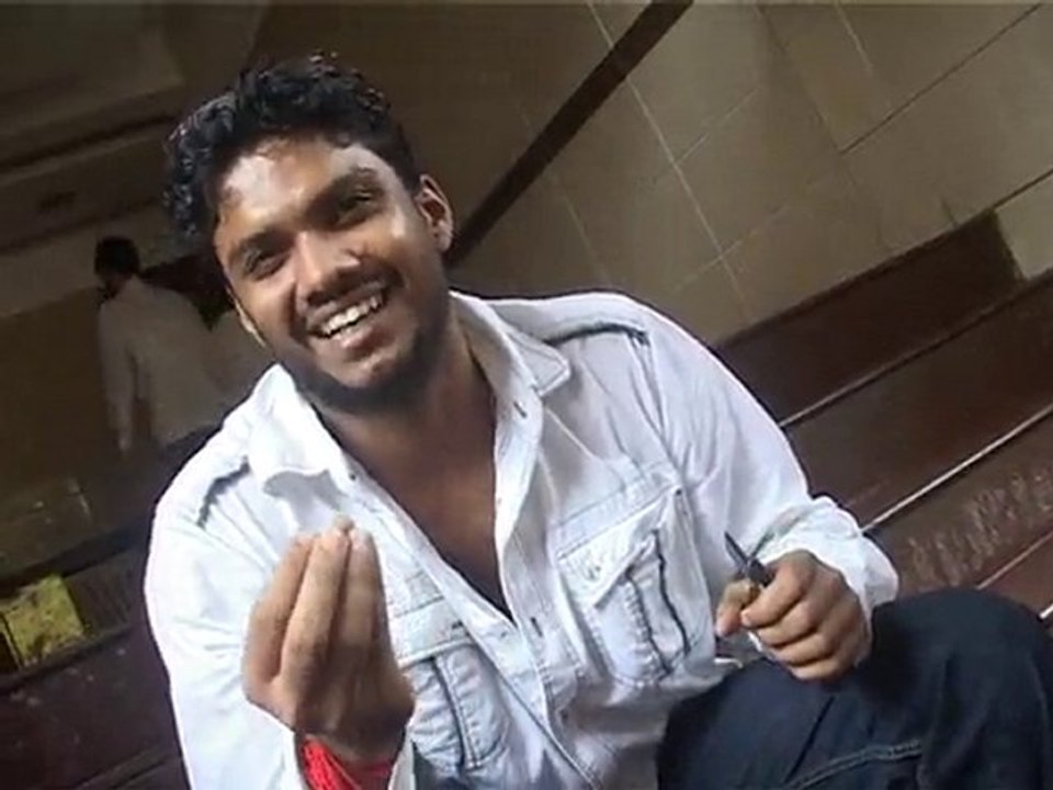 Wannabe actor talks about pinky..again??