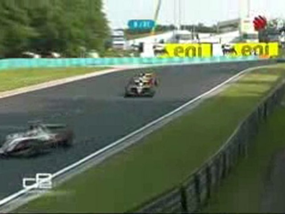 Sam Bird vs Dani Clas GP2.2010.Rd07.Hungary.Race1