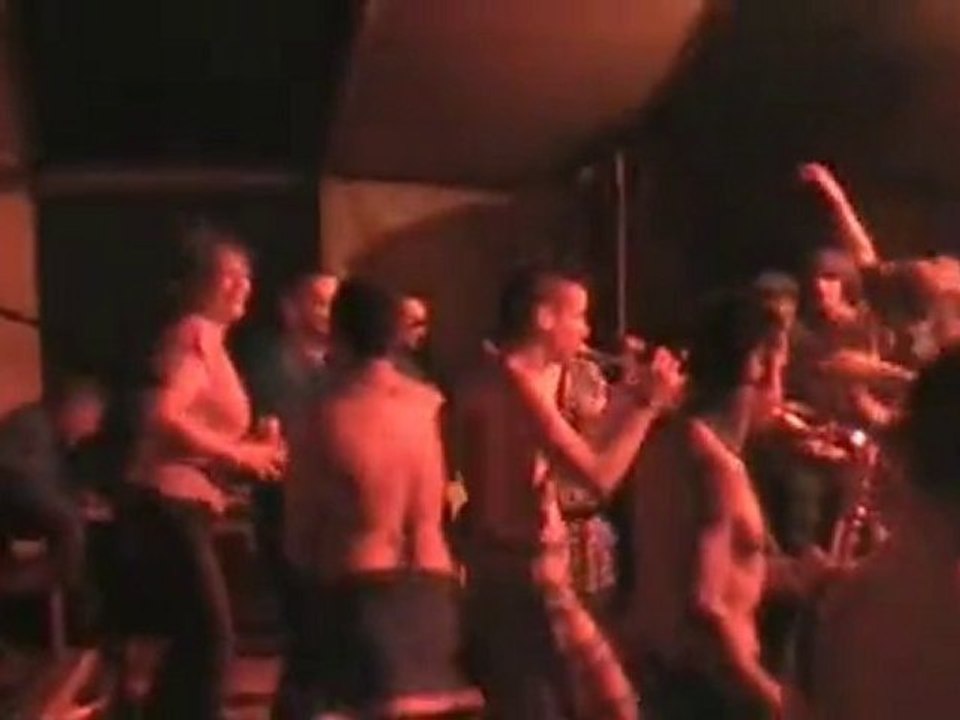 BEER BEER ORCHESTRA KIPPERTRONIX WALES 2010