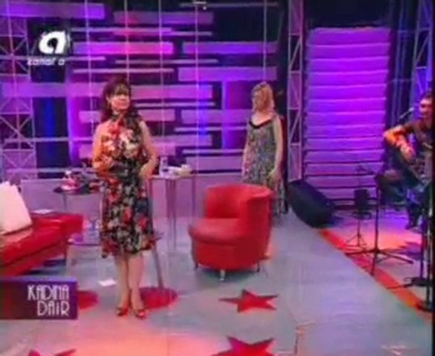 Nesrin Ersipahi-Hatıralar-Sarmış-Dört-Bi-Yanımı