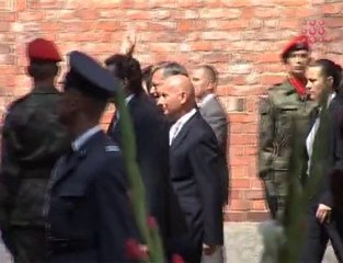 Wyjście Prezydenta Komorowskiego z katedry św. Jana