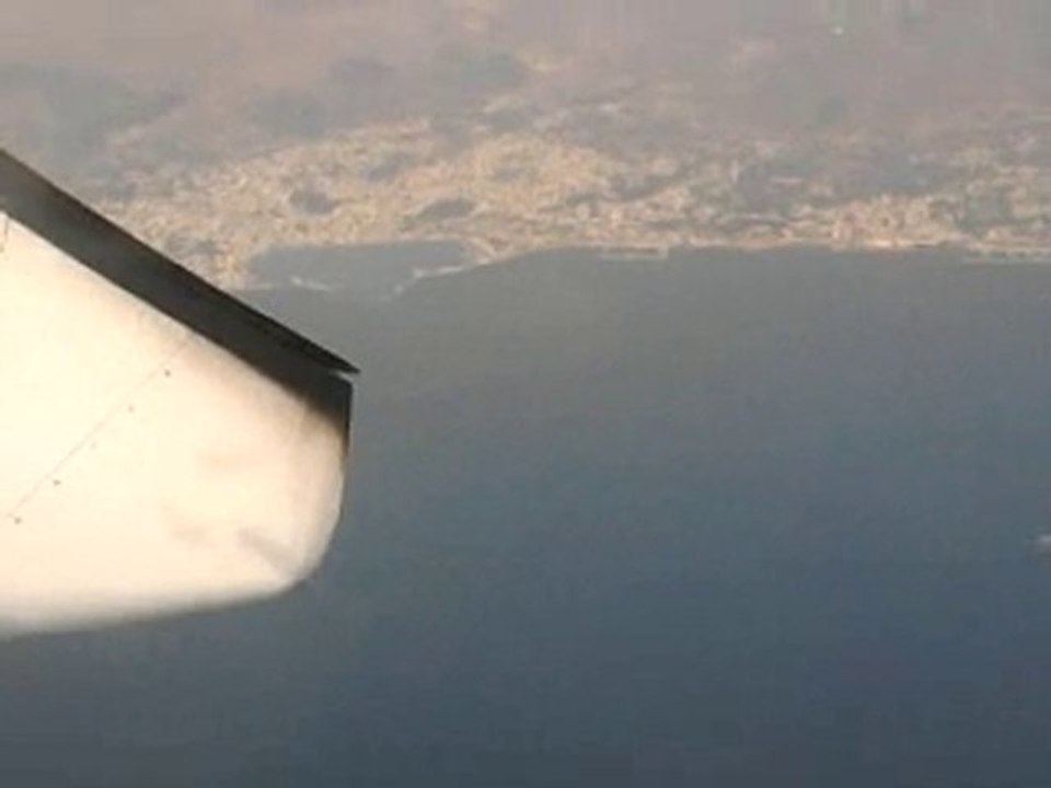 décollage de chios (grèce, jeudi 5 aout, Bombardier Q-400)