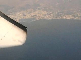 décollage de chios (grèce, jeudi 5 aout, Bombardier Q-400)