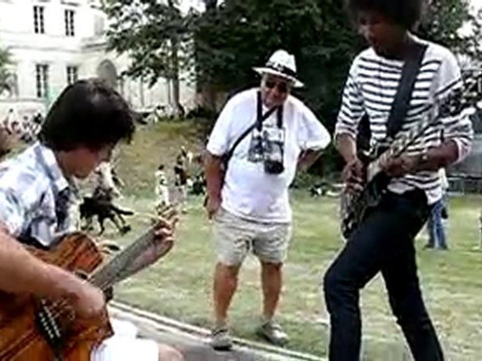 JIMI HENDRIX réincarné ?