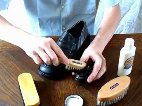 comment cirer ses chaussures en cuir