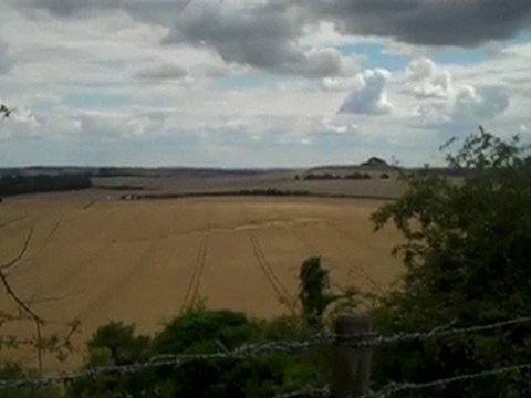 UFO activity over Crop Circle: East Field, UK - August 2010