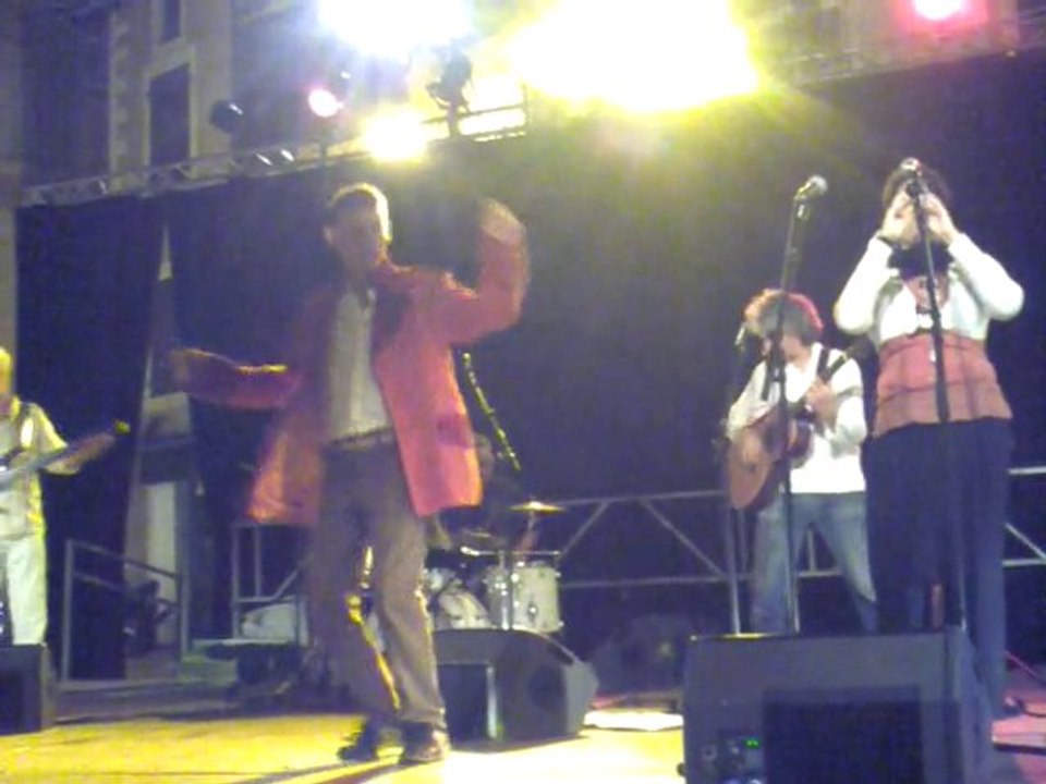 SPI ET LA GAUDRIOLE live @ Confolens, 10/8/2010.