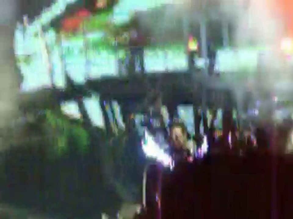 tokio hotel 20 mars 2010 dog unleashed