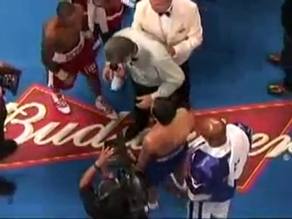 Devon Alexander vs Andriy Kotelnik [Obama-AVC]_clip0