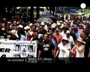 Journalists demonstrate in Mexico - no comment