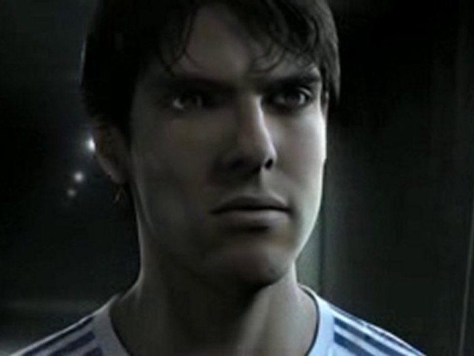 FIFA 11 - Kaka fait face au jeu
