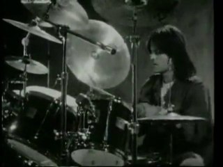 Τρυπες - Δε χωρας πουθενα