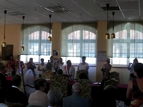 les mariés a la mairie de lancon de provence