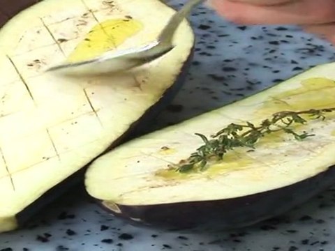 Eplucher une aubergine ou le fameux caviar - 750 Grammes