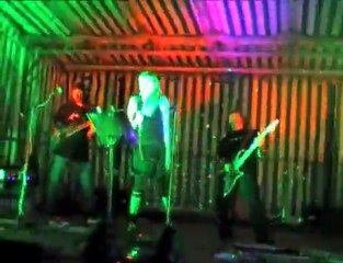 AKEN live "Une Vie Bien Remplie" (Mimizan le 29/07/2010 )