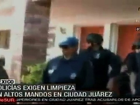 250 policías mexicanos acusan a sus mandos de colaborar con