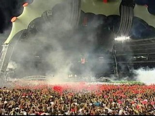 U2 resume tour with Bono back to form