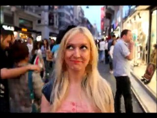 Discover Burak Varlık's 'Complexity City' – An Artistic Journey 🌆