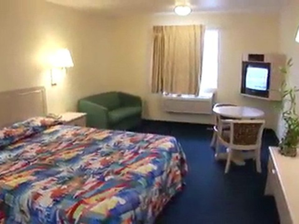 MOTEL 6 MADERA Video Tour