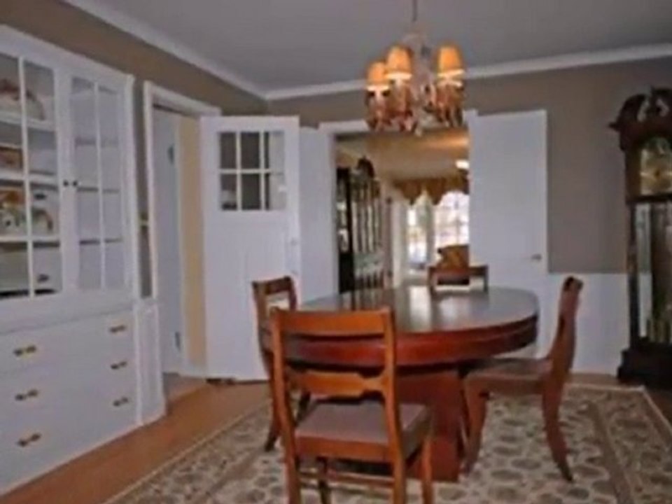 Homes for Sale - 3915 N Ridgefield Cir - Shorewood, WI 53211