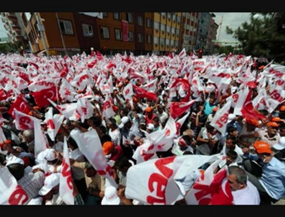 Ak Parti EVET - Ebru Gündeş..