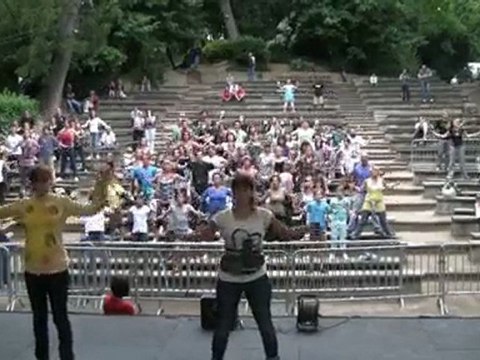 Répétition Générale FlashMob Pony Pony Run Run - Pau ©