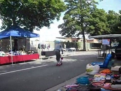 marché aux puces le 8 aout 2010 à bully les mines