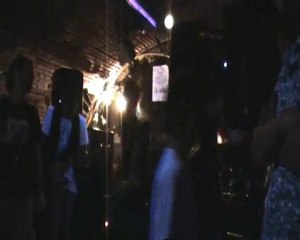 Caution Wet Floor- Simple Things @Cave de la notte