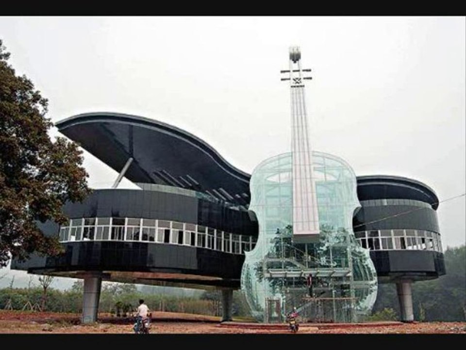 Composition piano, guitare et chant.