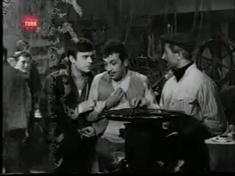 ( Ofsayt Osman ) Filiz Akin Sadri Alisik 1/10