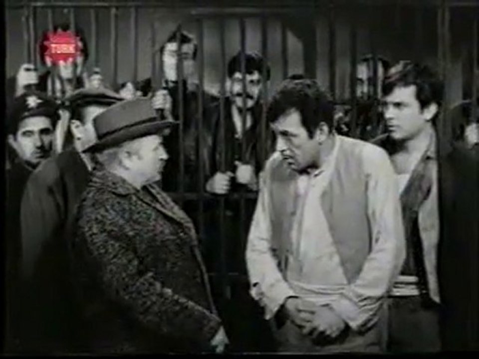 2/10  ( Ofsayt Osman ) Filiz Akin Sadri Alisik