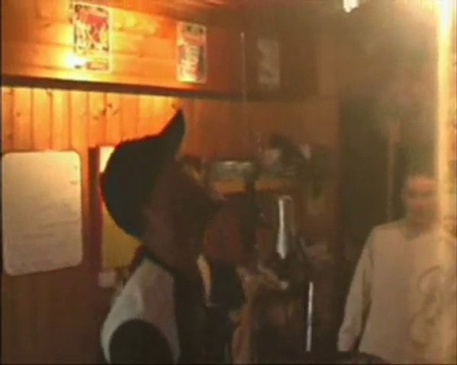 MAD KILLAH - Freestyle RDC 95.5 FM BABTOOPAL (Avril 2006)