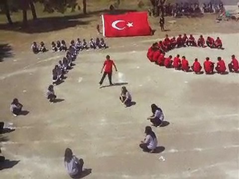 gülpınar lisesi 19 mayıs fon gösterisi