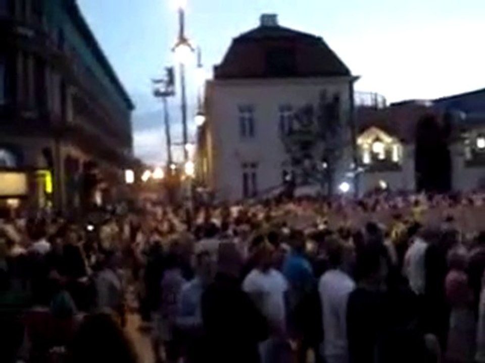 09.08.2010 20.38 CZ.1 TRYUMF DOBRA NAD ZŁEM W WARSZAWIE