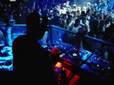 Tarkan - Adımı Kalbine Yaz (2016 Yeni Albüm) HQ