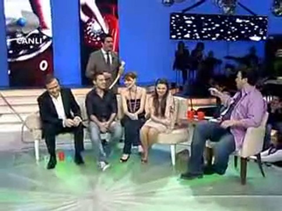 Beyaz-Åahan Recep Ä°vedik'i canlandÄ±rÄ±yor.
