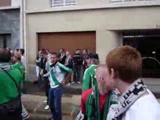 Dans la rue vers le Parc des princes ASSE PSG