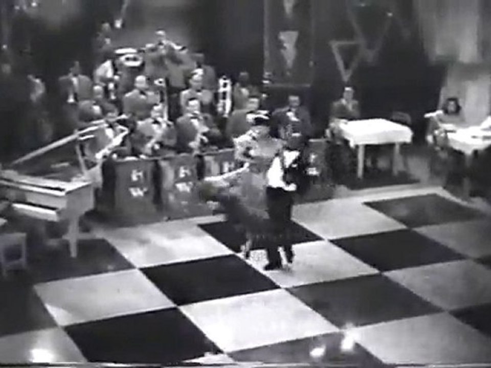 FreeSwingDanceLessons.com : A classic example of ballroomin