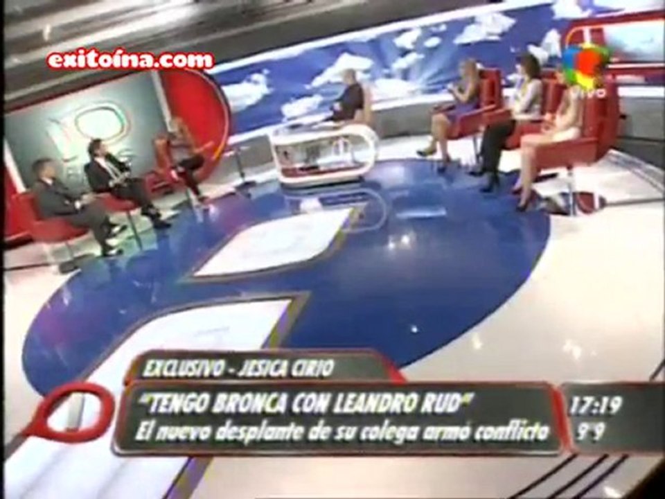 Exitoina.com - Jesica Cirio enojada