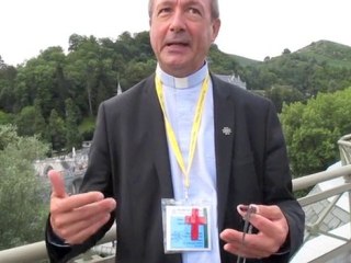 Robert Hossein Lourdes