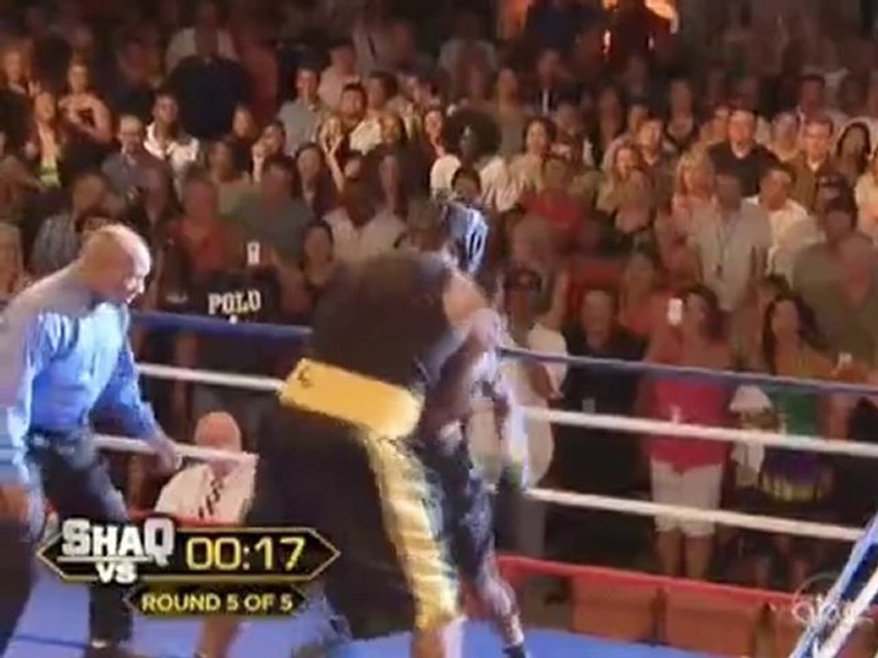 Shaquille O'Neal Workin Sugar Shane Mosley in the Ring