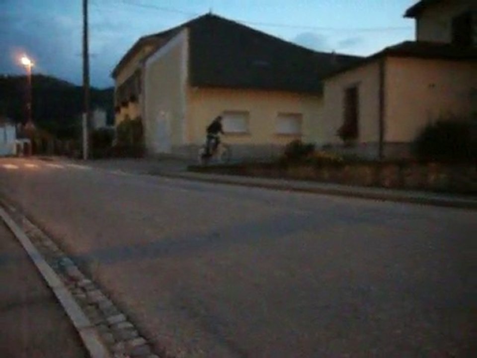 team-ride-it-anthony-r-saute-la-poubelle