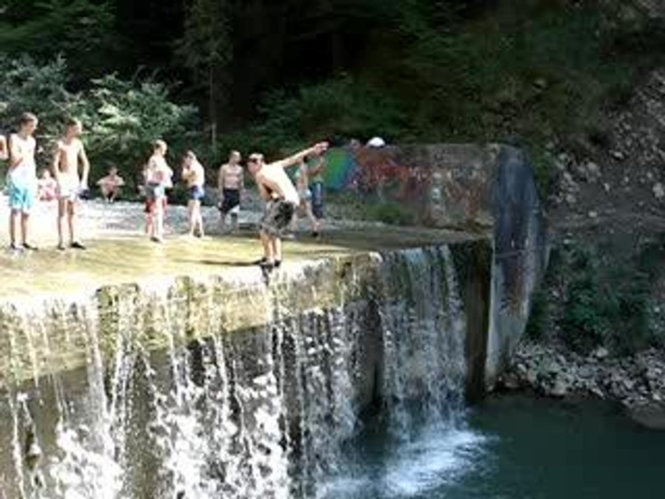 re-backflip 180 de Léo