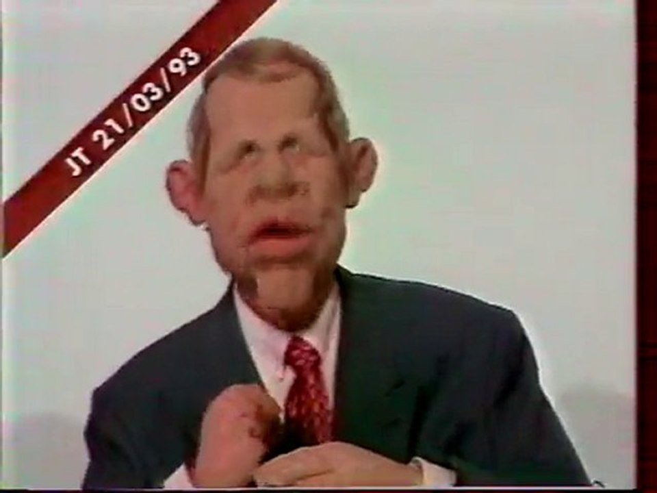 Extraits De l'emission LES GUIGNOLS DE L'INFO 1993 Canal+