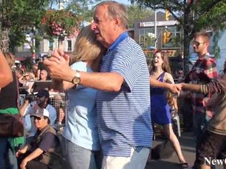 NewCa.com: 2010 Taste of the Danforth: Greek Festival