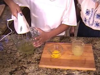 Greek Meatball Soup Demo ("Youvarelakia")