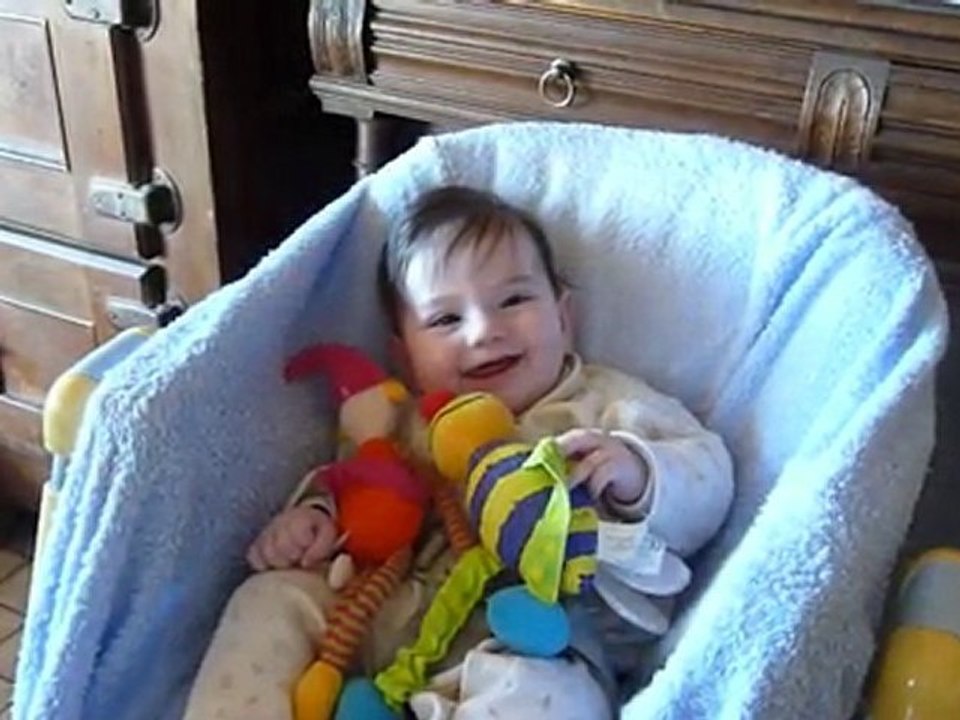 Hermine dans sa chaise 14 aout 2010