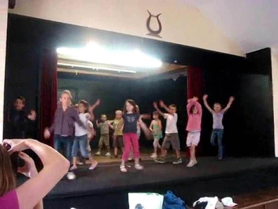 STAGE DANSE CRISTALE JUILLET 2010 N° 4 AVEC VANESSA MOREL