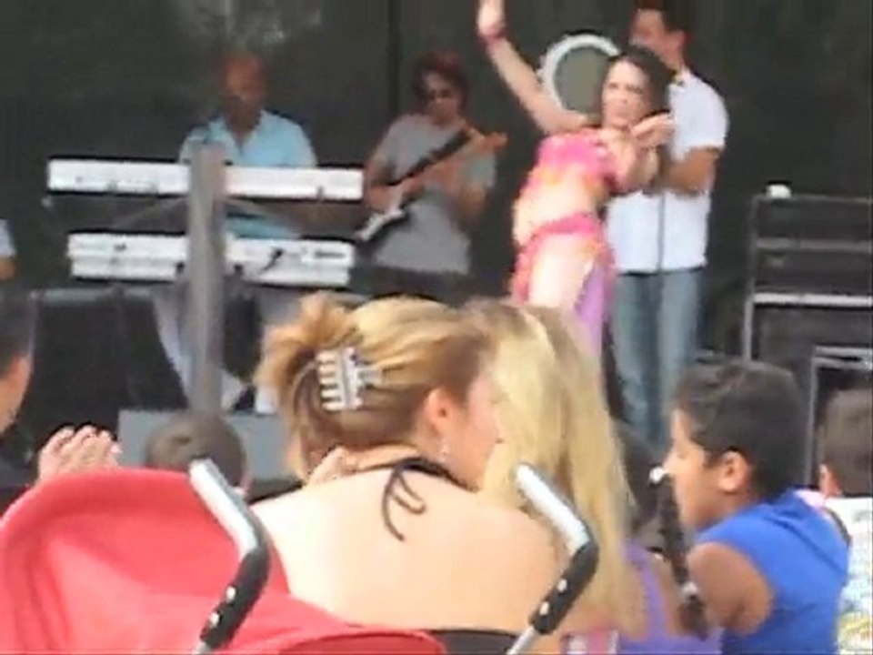 Cheb Noomen Ya Rayah, Bauchtanz