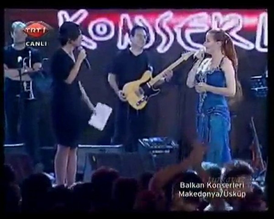 11 Candan Erçetin Concert Makedonya Üsküp 2010 TRT